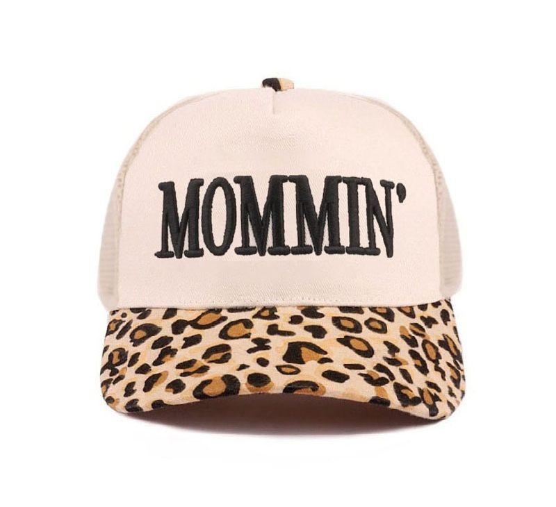 MOMMIN' HAT