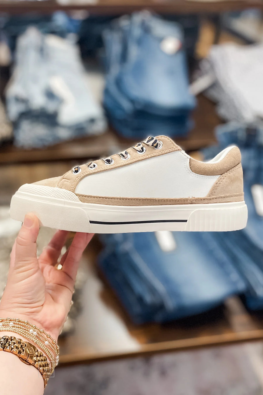 CORKY'S THATS HER SNEAKER