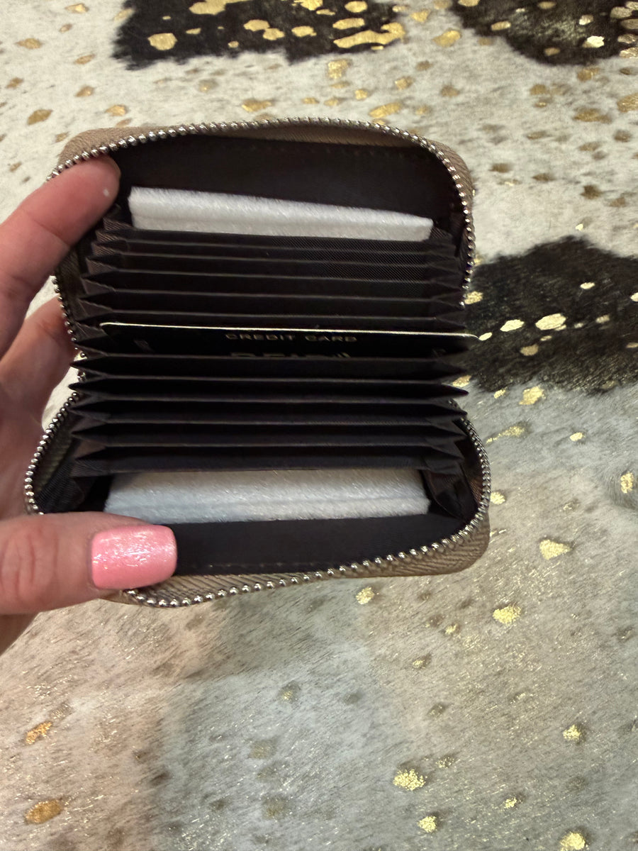 CAMI WALLET