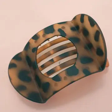 Lay Flat Claw Clip